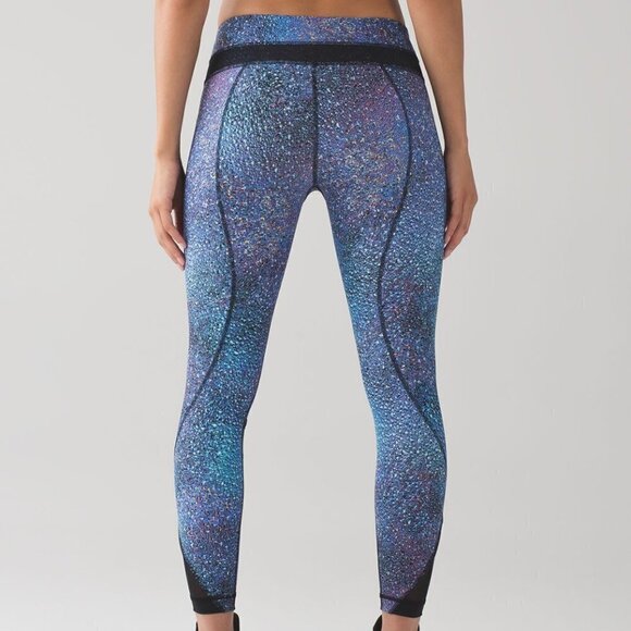 LULULEMON Inspire Tight II - Picture 2 of 16